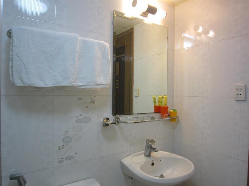 Quy Thanh Hotel 胡志明市 外观 照片