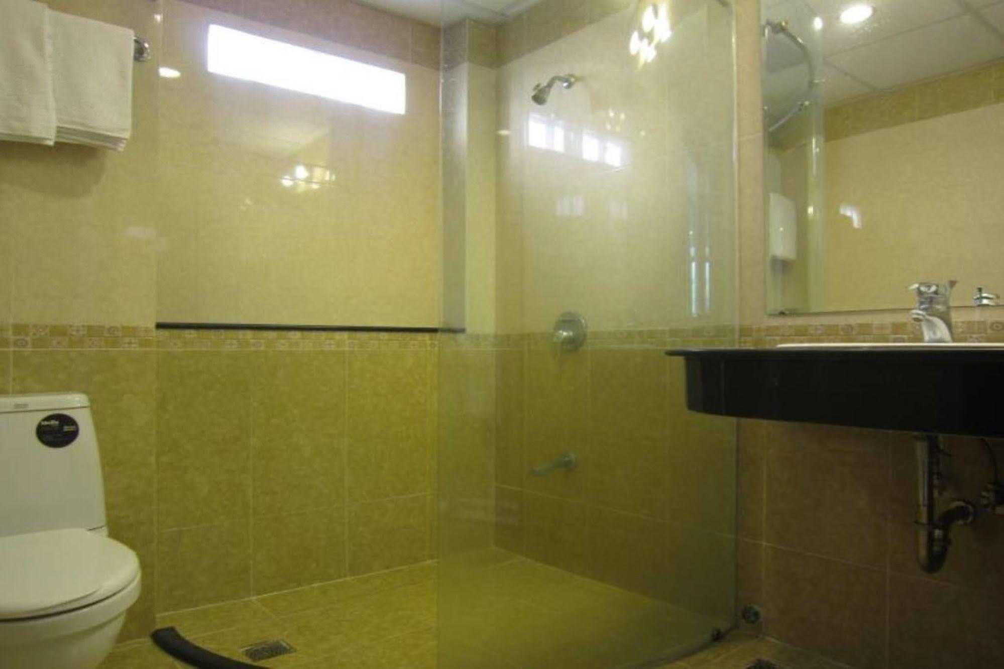 Quy Thanh Hotel 胡志明市 外观 照片